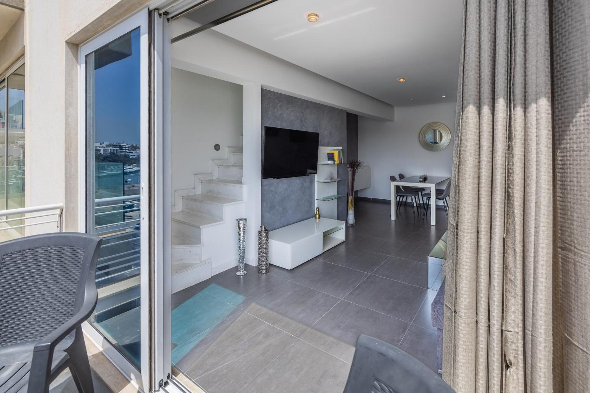 New Duplex Penthouse W Breathtaking Views By Sf Homes グジラ エクステリア 写真