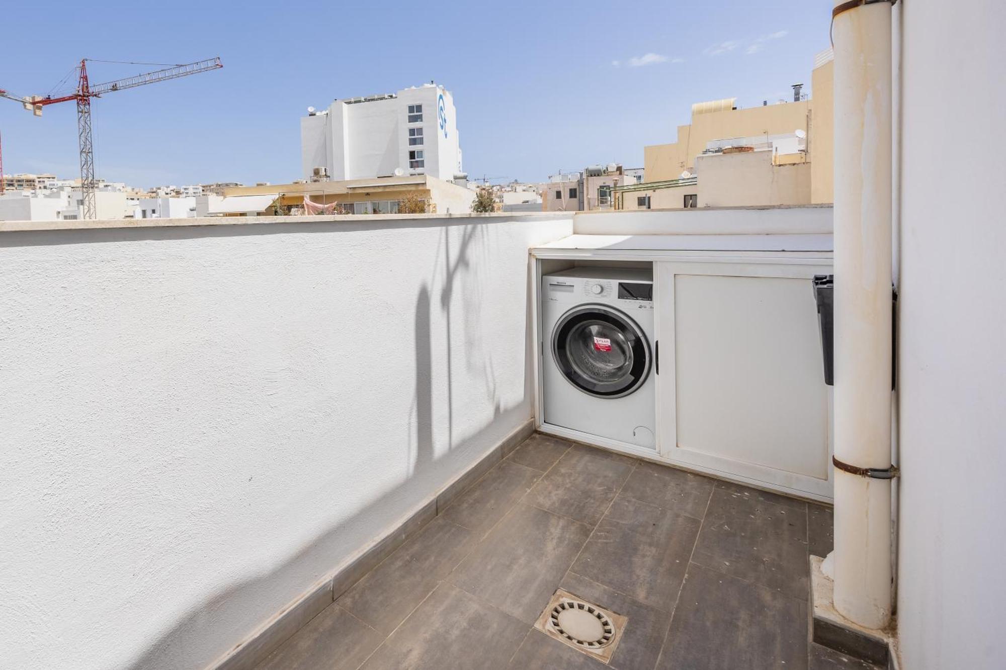 New Duplex Penthouse W Breathtaking Views By Sf Homes グジラ エクステリア 写真